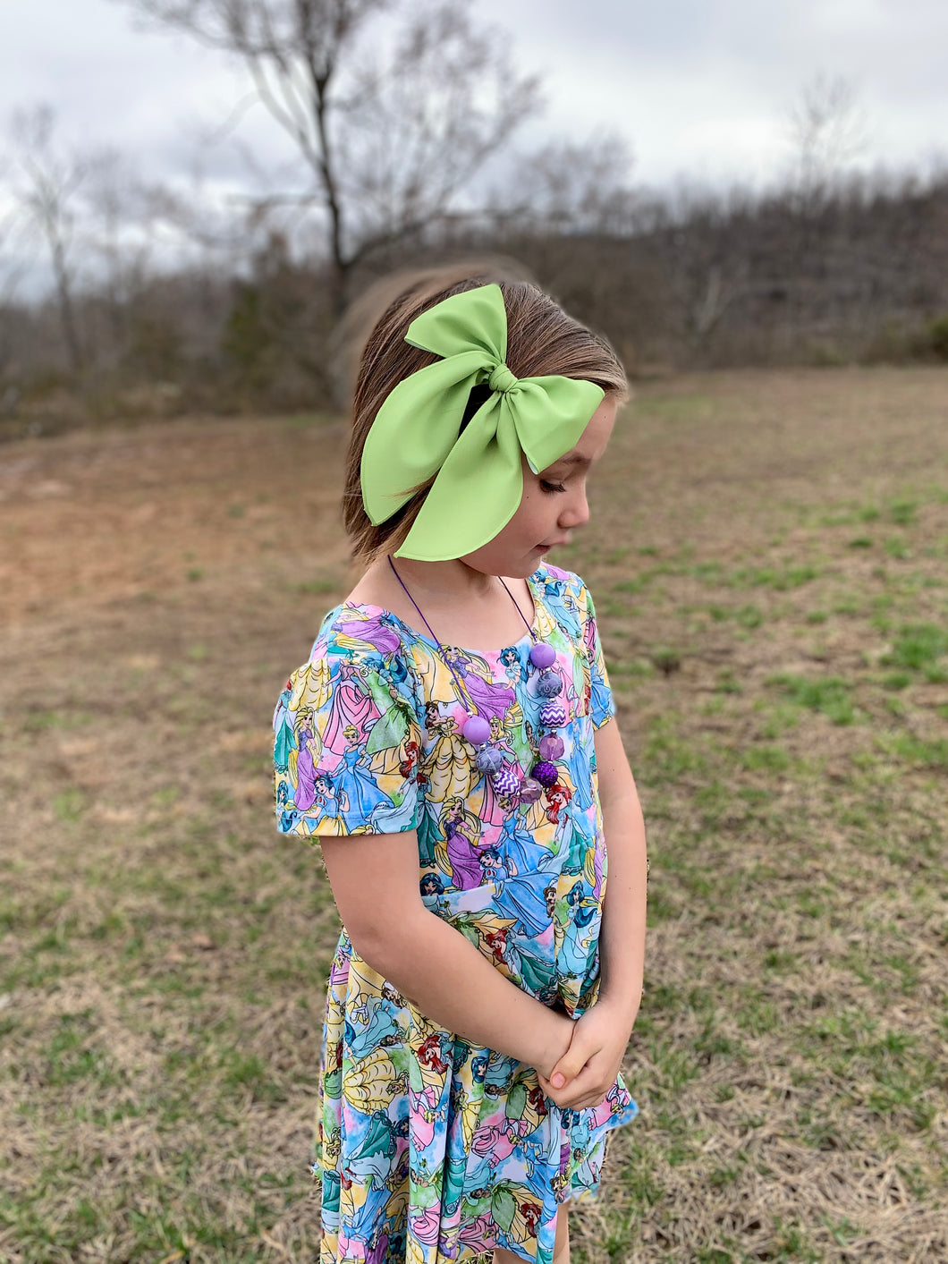 Pistachio Lilly Bow